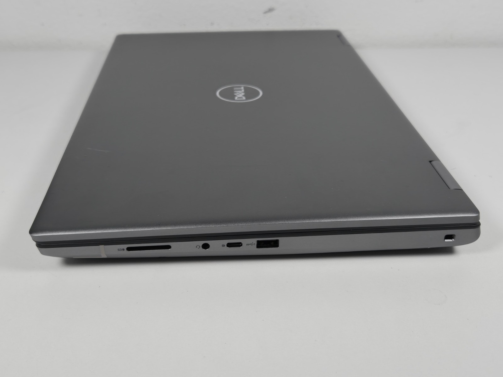 Dell Precision 7780 17 FHD 2.1GHz – i7-13850HX – 32GB – 512GB RTX 2000 Combo
