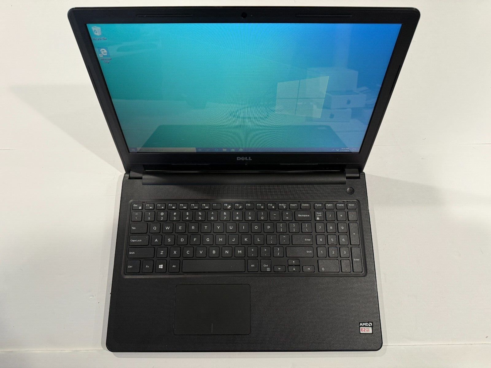 Dell Inspiron 15-3565 AMD E2-9000 R2 4 CC 1.811 GHz 8GB Ram 500gb HDD