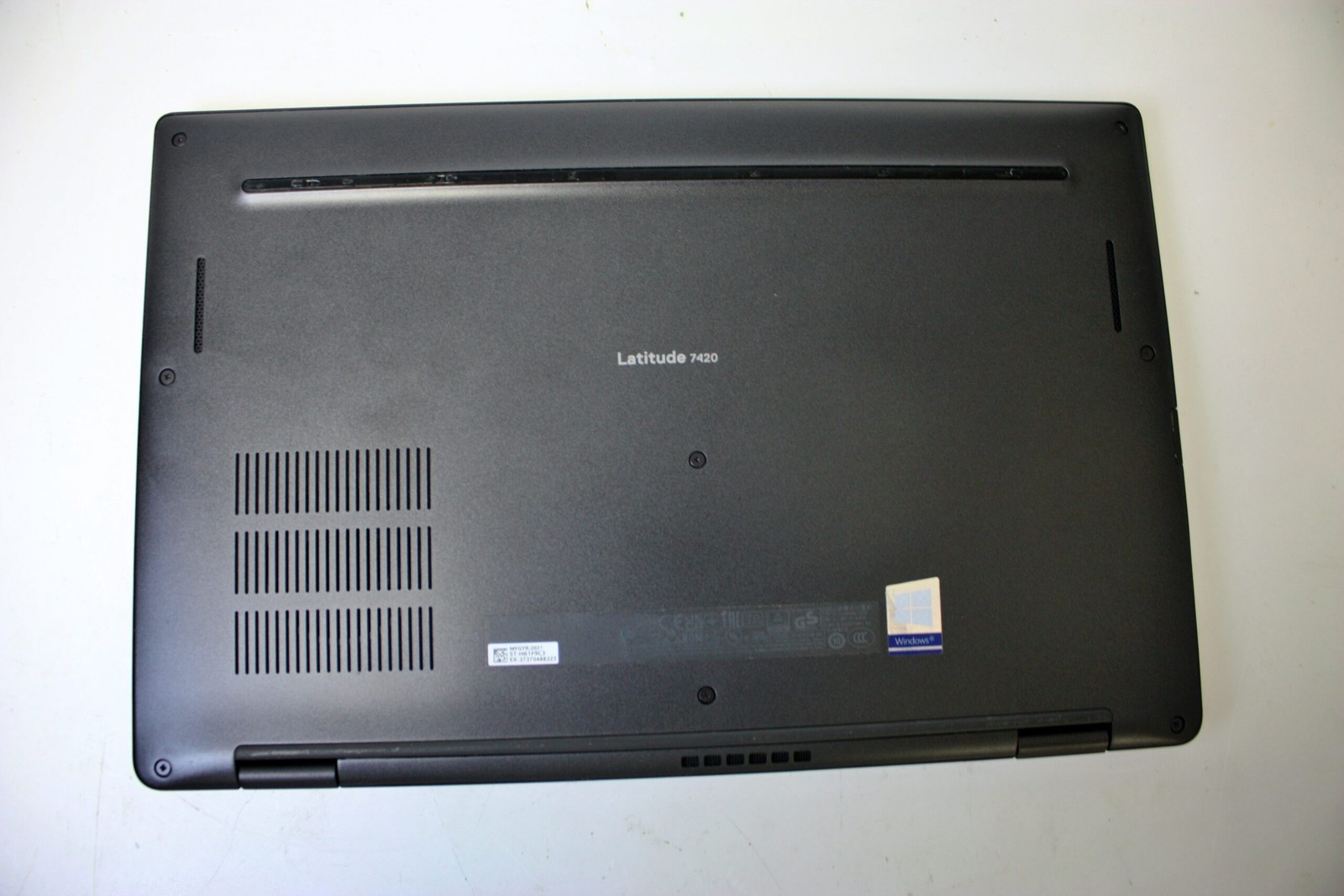 Dell Latitude 7420 I7-1165G7 16GB Ram 14.0″FHD screen
