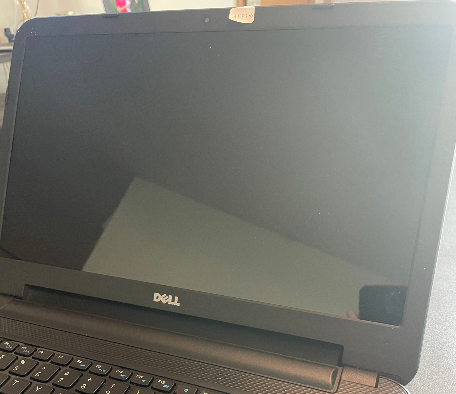 DELL INSPIRON 15-3537 Laptop 15″ i3 256gb+1tb Linux Mint 22.3-extras-6
