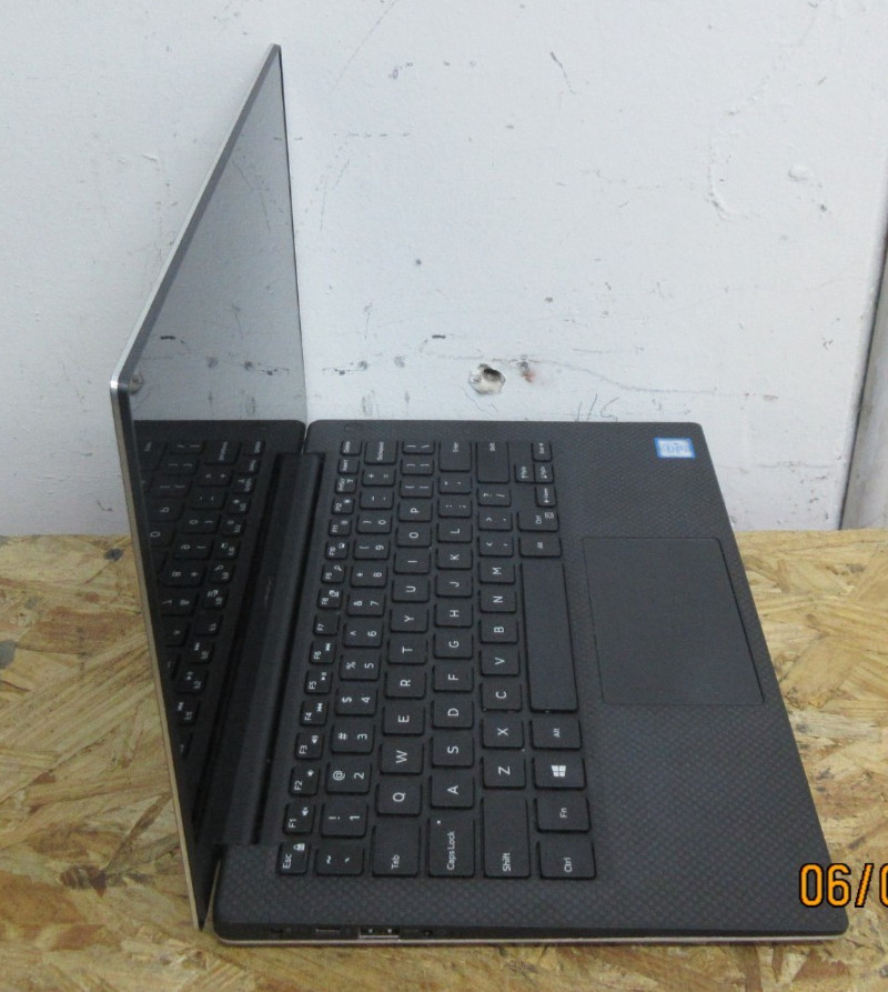 Dell XPS 13 9360 13.3″ i5-7300U @ 2.50GHz 8GB RAM 256GB SSD Win11P LAPTOP.