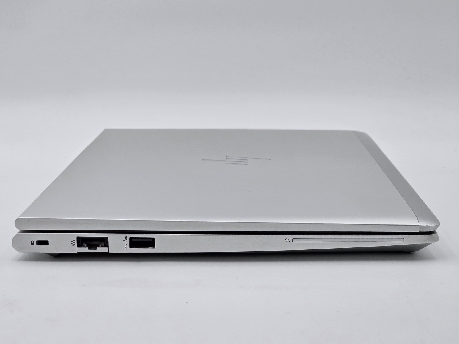 HP EliteBook 640 G9 14 Core i7-1270P 32GB 1TB SSD Windows 11 Grade D