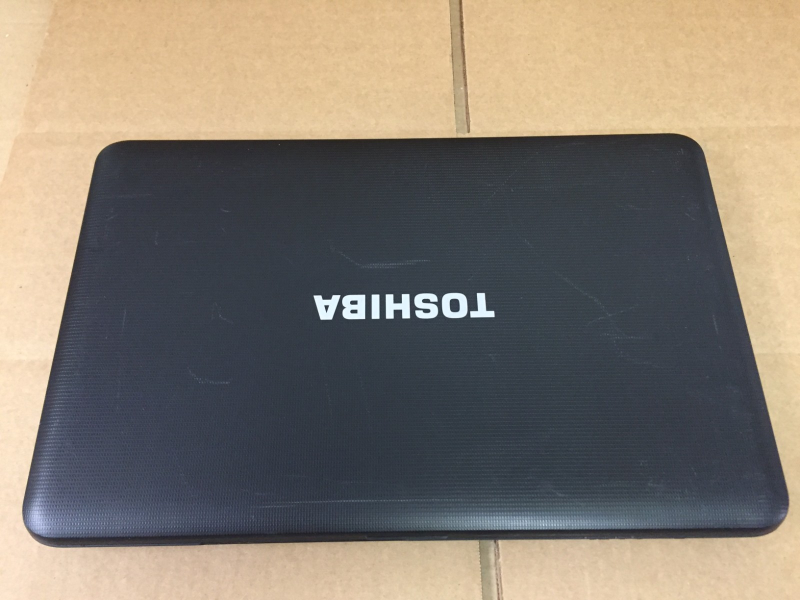Toshiba Satellite C855D-S5302 15.6″ Laptop AMD E-300 8GB RAM NO HDD/AC – Tested