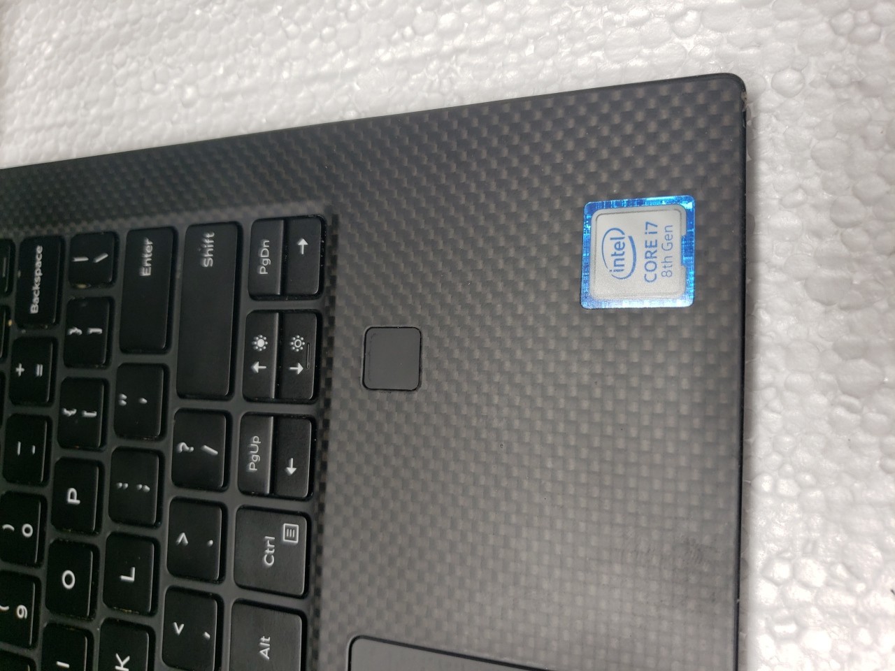 DELL Xps 13 P71G INTEL CORE i7 8TH GEN 8GB RAM **NO POWER ON **NO HD/ NO OS/