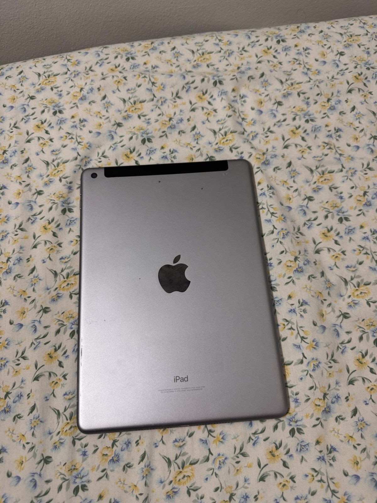 Apple iPad 6th Generation 32gb Wifi