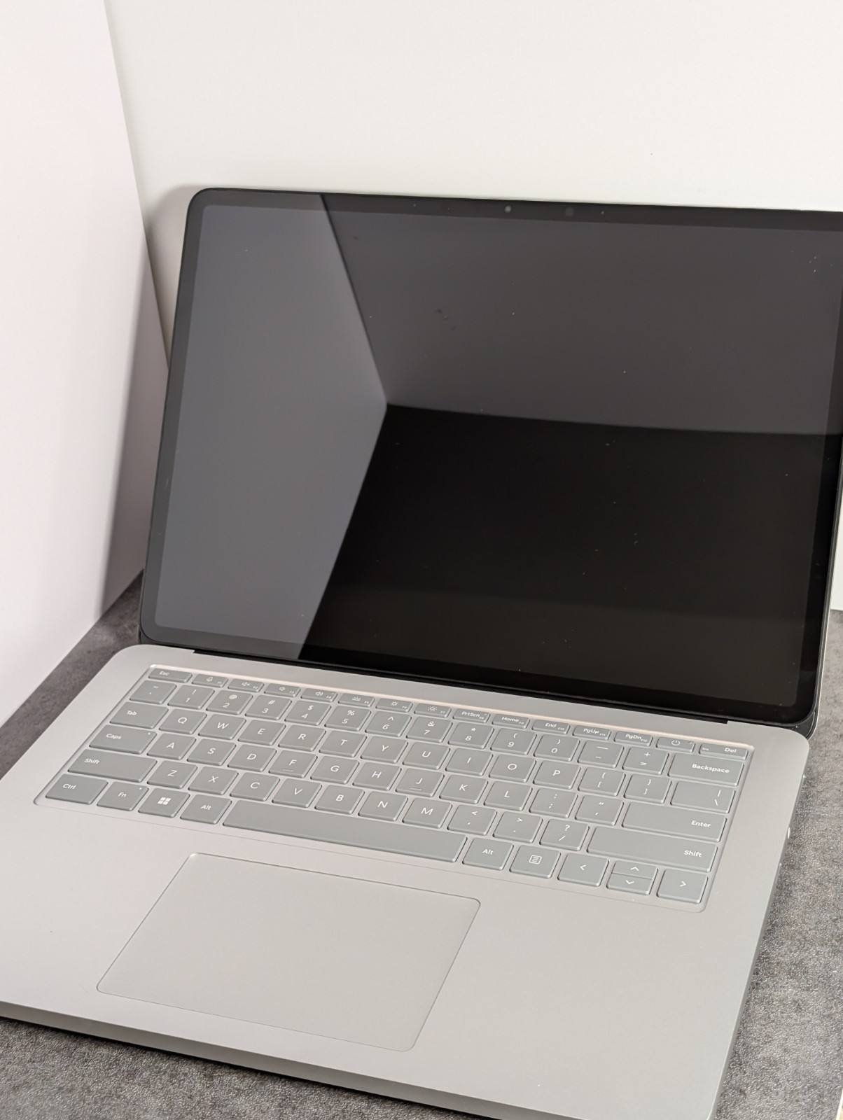 Microsoft Surface Laptop Studio 2 14.4″ i7-13800H 16GB 512GB SSD W11 Silver