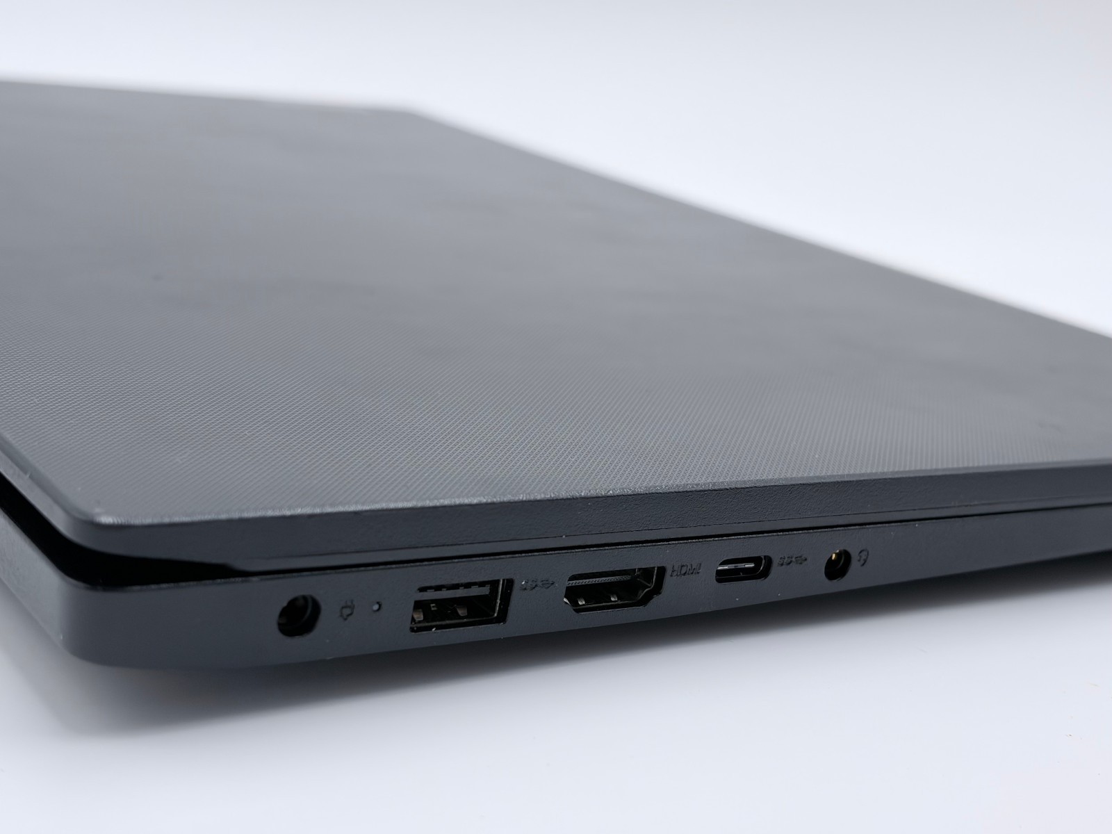 Lenovo V15 G2 IJL Laptop : 32GB RAM; 932 GB harddrive; Win 11 Home