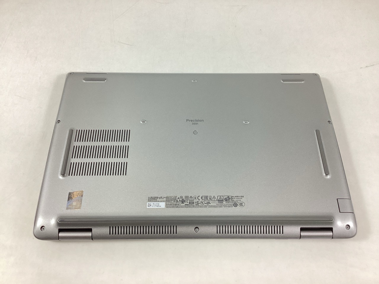 Dell Precision 3591 15.6″ FHD Ultra 9-185H 32GB 1TB SSD RTX 2000 WiFi 6E – K16TP