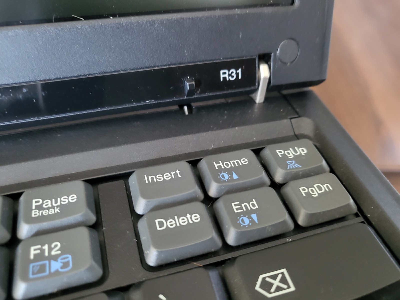 IBM Thinkpad R31 Intel Celeron 1.13GHz 120MB/80GB