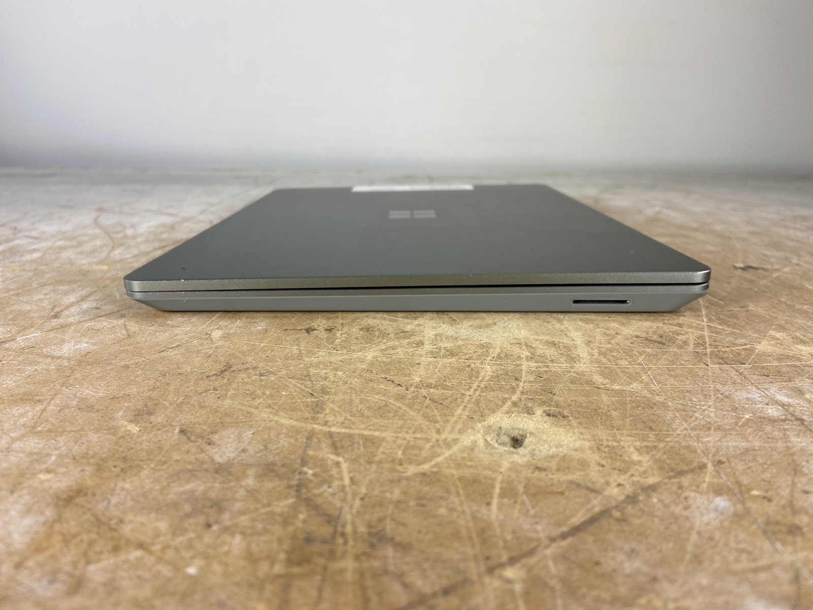 MICROSOFT SURFACE LAPTOP GO 3 2013 I5-1235U @ 2.5GHz, 8GB RAM, 256GB SSD