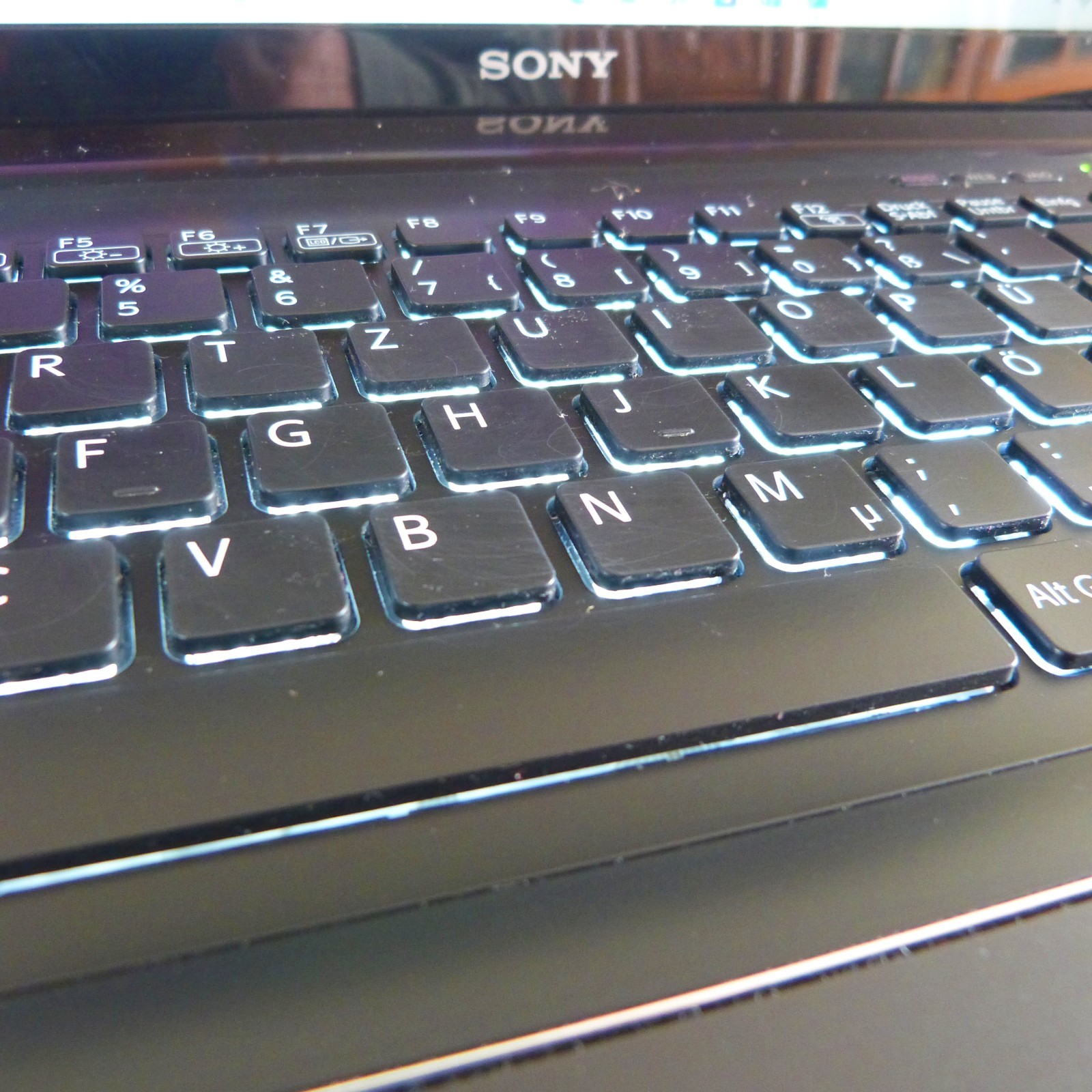 Sony Vaio SVE15 FIT 15″ BLU RAY L 500GB SSD Windows 11 16GB RAM HDMI TURBO i5