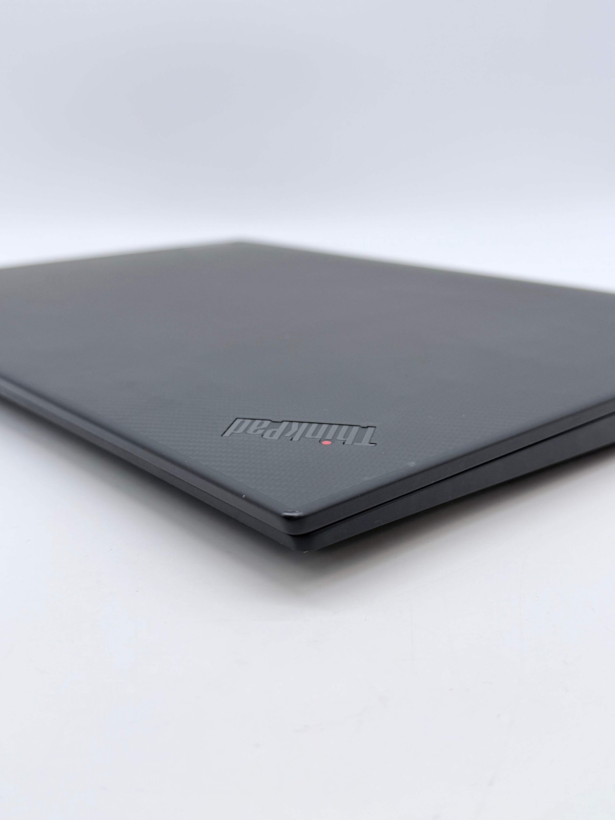 Lenovo ThinkPad P1 Gen 4 16″ Core i9 RTX 3080 16GB 18GB RAM 1TB SSD