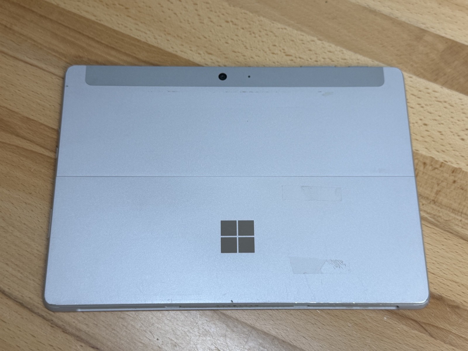 Microsoft Surface Go 1st Gen 1824 10″ – READ, PARTS/REPAIR, NO BOOT