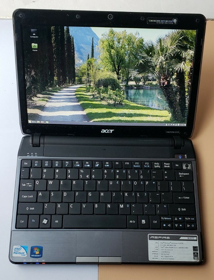 ACER Aspire 1820TZ Geniue Intel U4100 2GB RAM 160GB HDD wifi WEBCAM BLUETOOTH