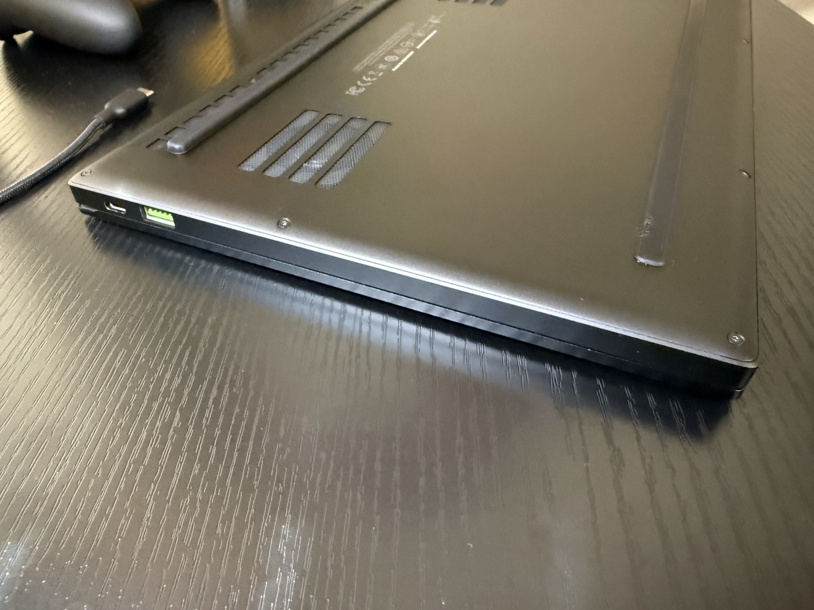 Razer Blade Stealth 13 i7-8565U 256GB SSD NVIDIA MX150 + Charger + Backpack