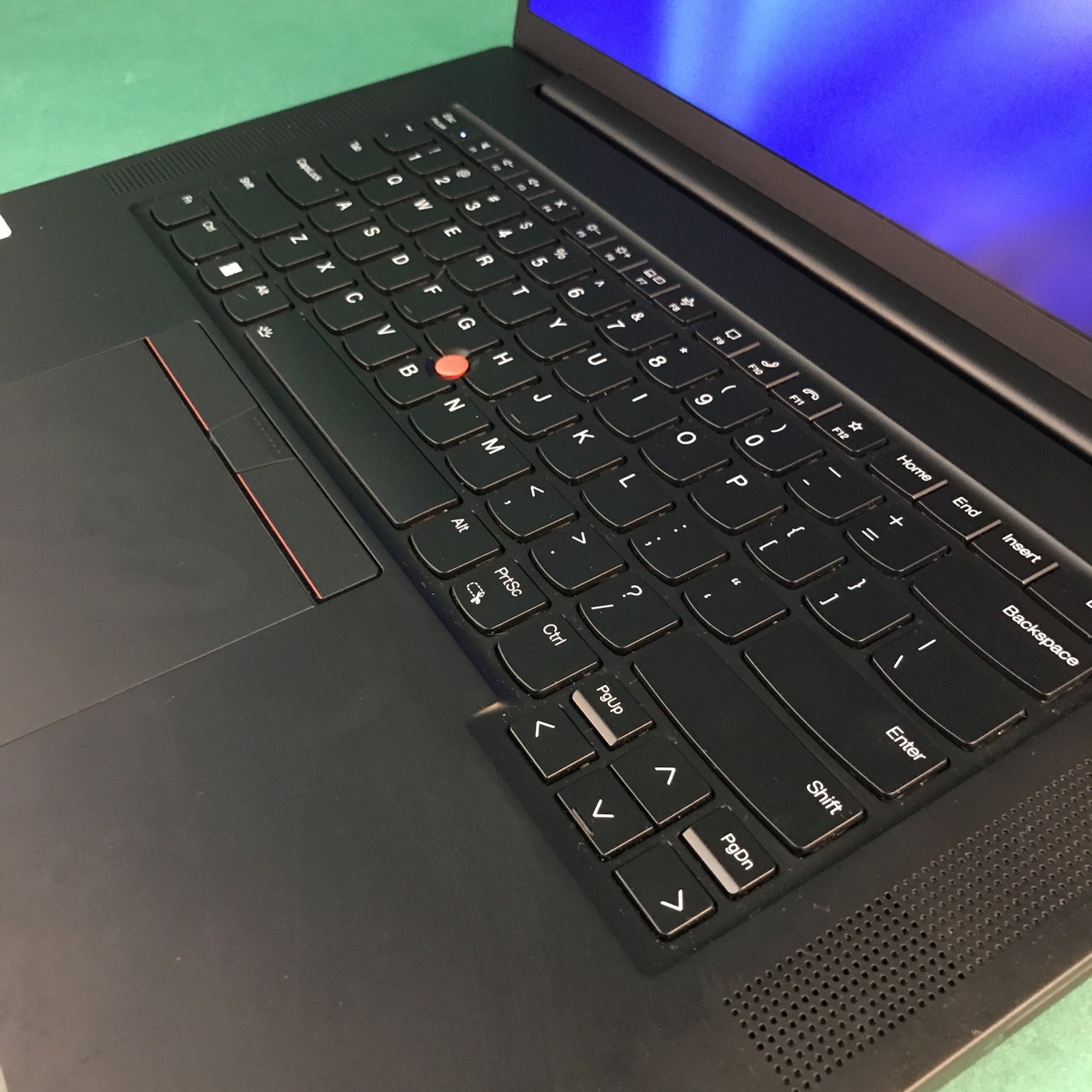 Lenovo ThinkPad P1 Gen 5 Intel i9-12900H 8GB RAM 1TB NVME RTX A2000 W11PRO