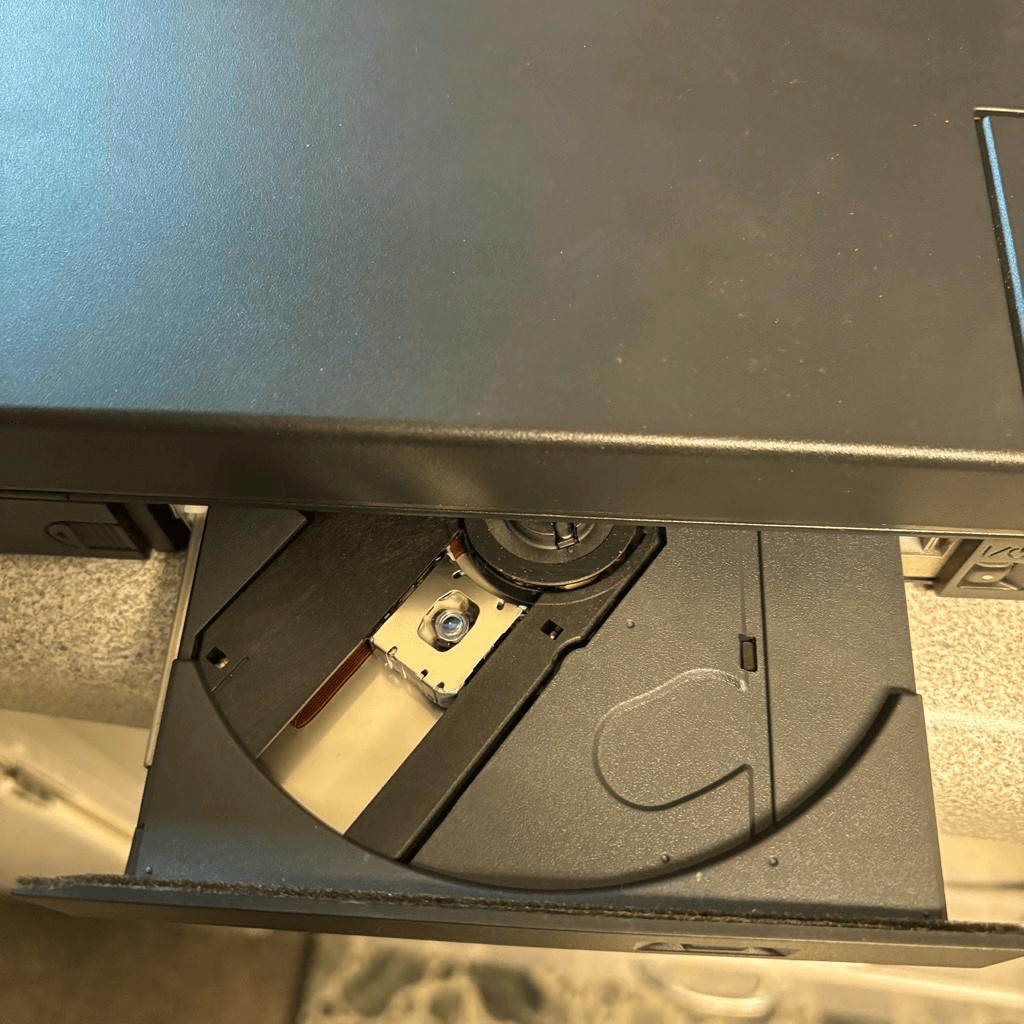 IBM 310ED ThinkPad Laptop Computer With Disks And Accessories *Works, Read*
