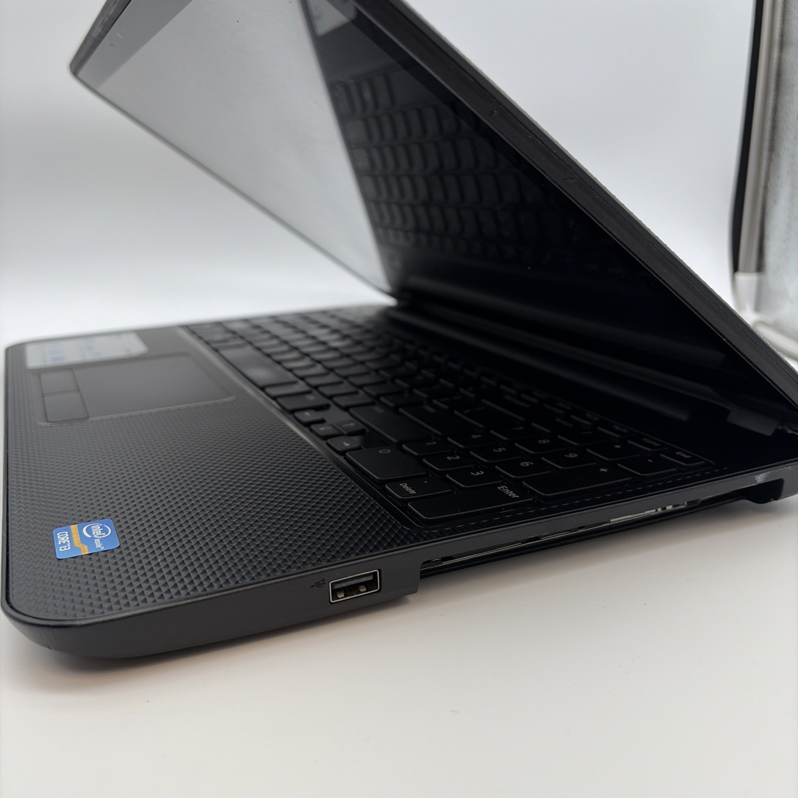 Dell Inspiron 15-3521 15.6” Intel Core i3-3217u CPU @ 1.80GHz L99