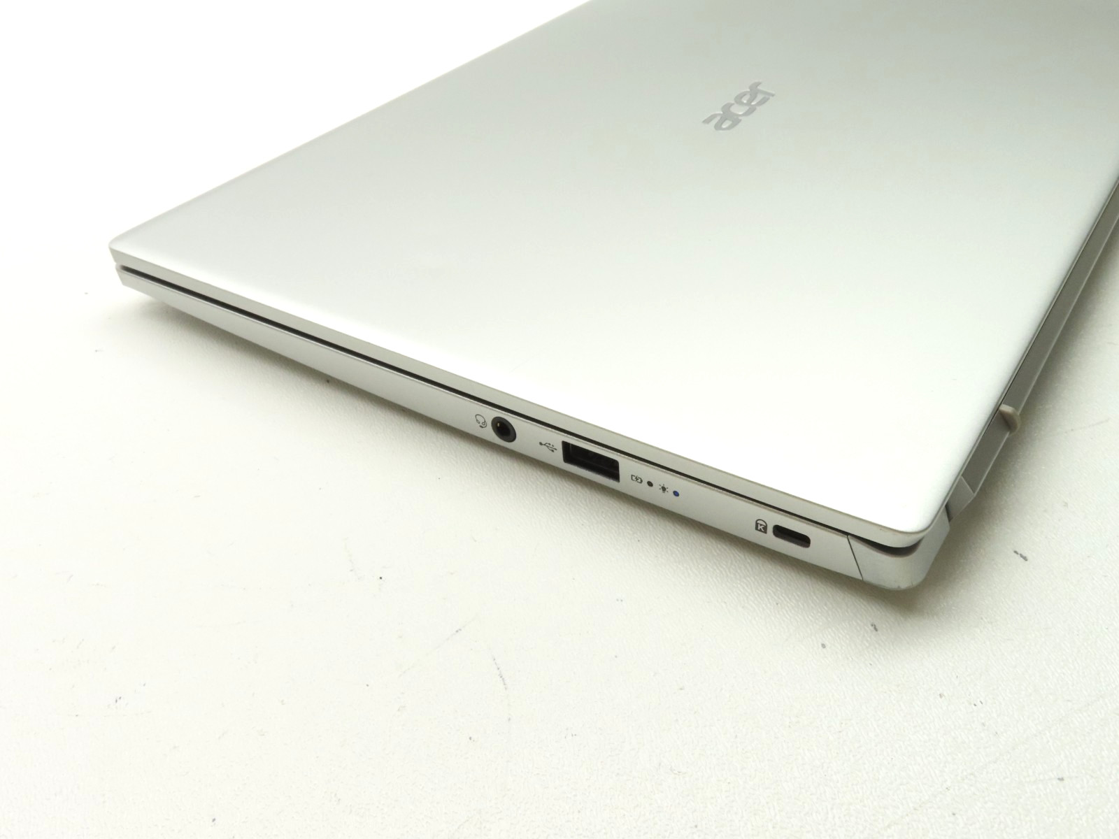 Acer Swift 3 SF314-511 14″ Intel i7-1165G7 2.8GHz 8GB RAM 512GB SSD