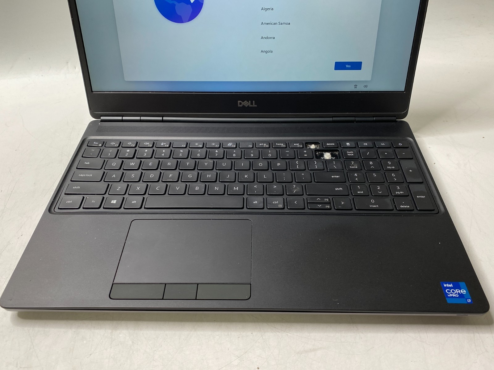 Dell Precision 7560 i7 32GB DDR4 2x 500GB SSD NVIDIA T1200 W11P – Missing Keys