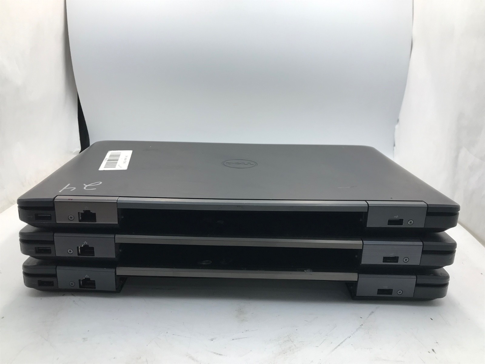 Lot of 3 Dell Latitude E5540 Intel Core i5-4200U 15″ – MISSING DISPLAYS – MZ