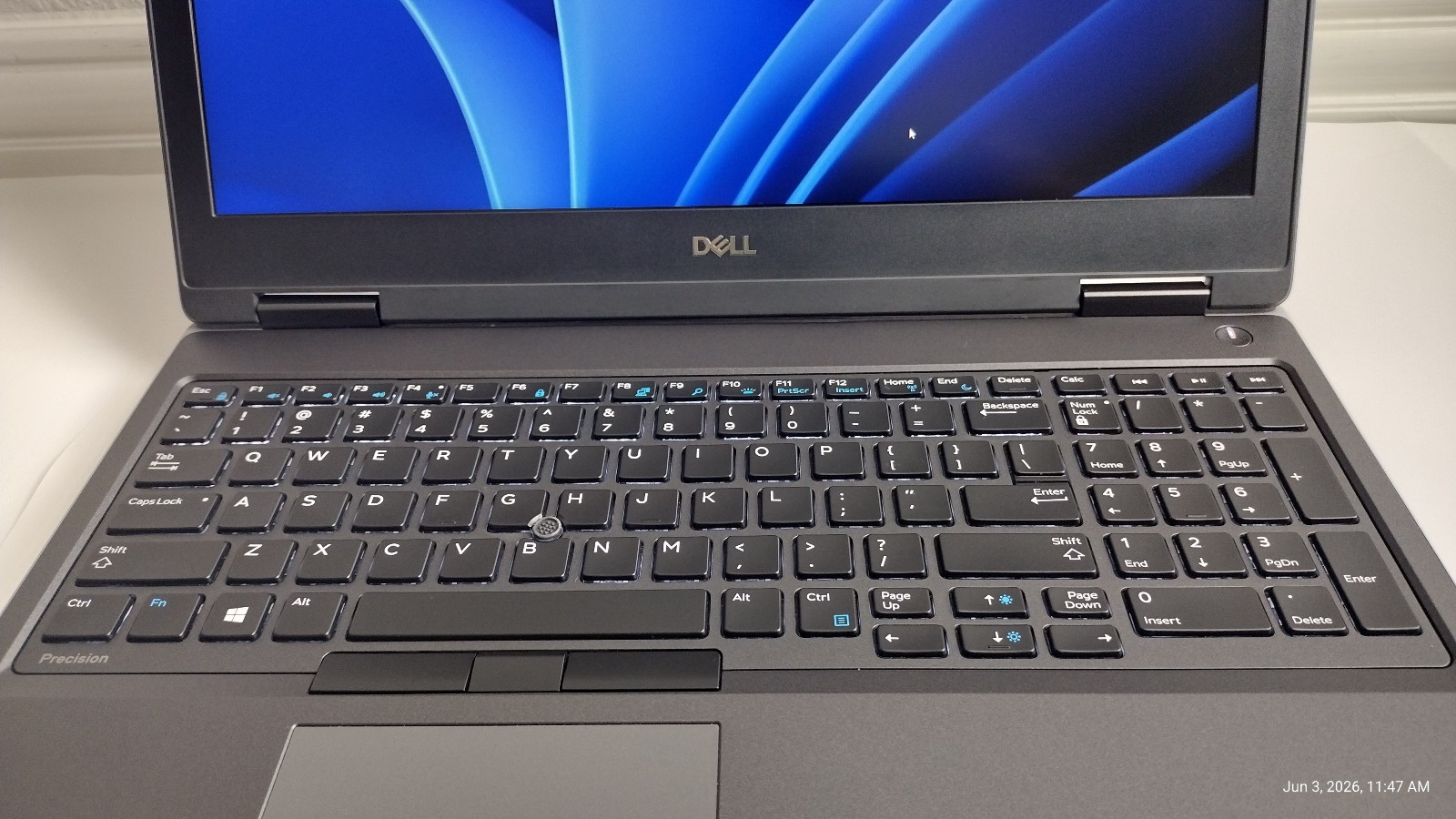 GAMING! Dell Precision 7540 15.6″ FHD 6-Core i7-9850H 32GB 256GB NVIDIA T2000
