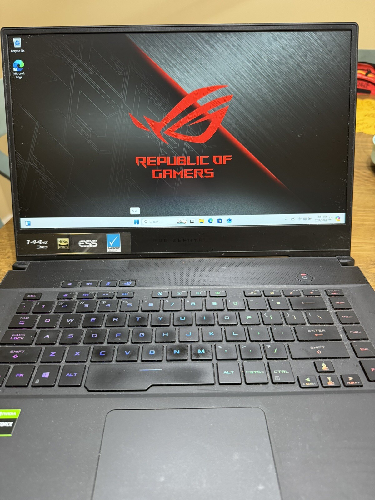 asus rog zephyrus m15 gu502