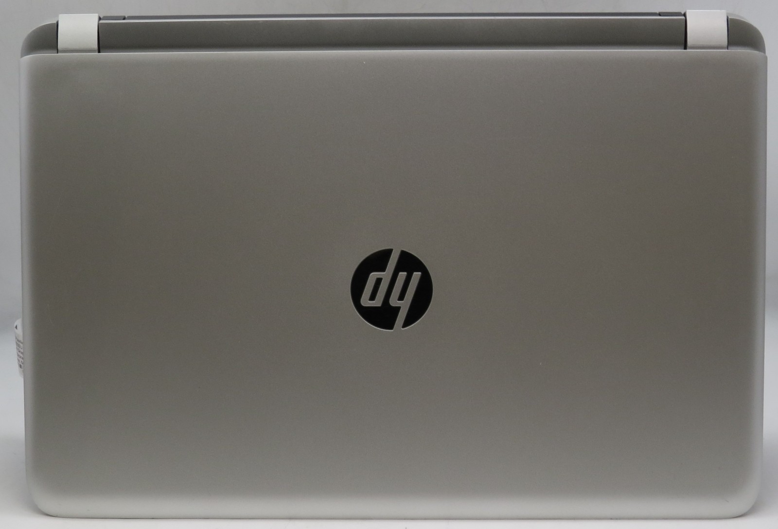 HP Pavilion | 15.6″ i7-6500U @ 2.50GHz | 8GB DDR3 | No HDD/OS/AC