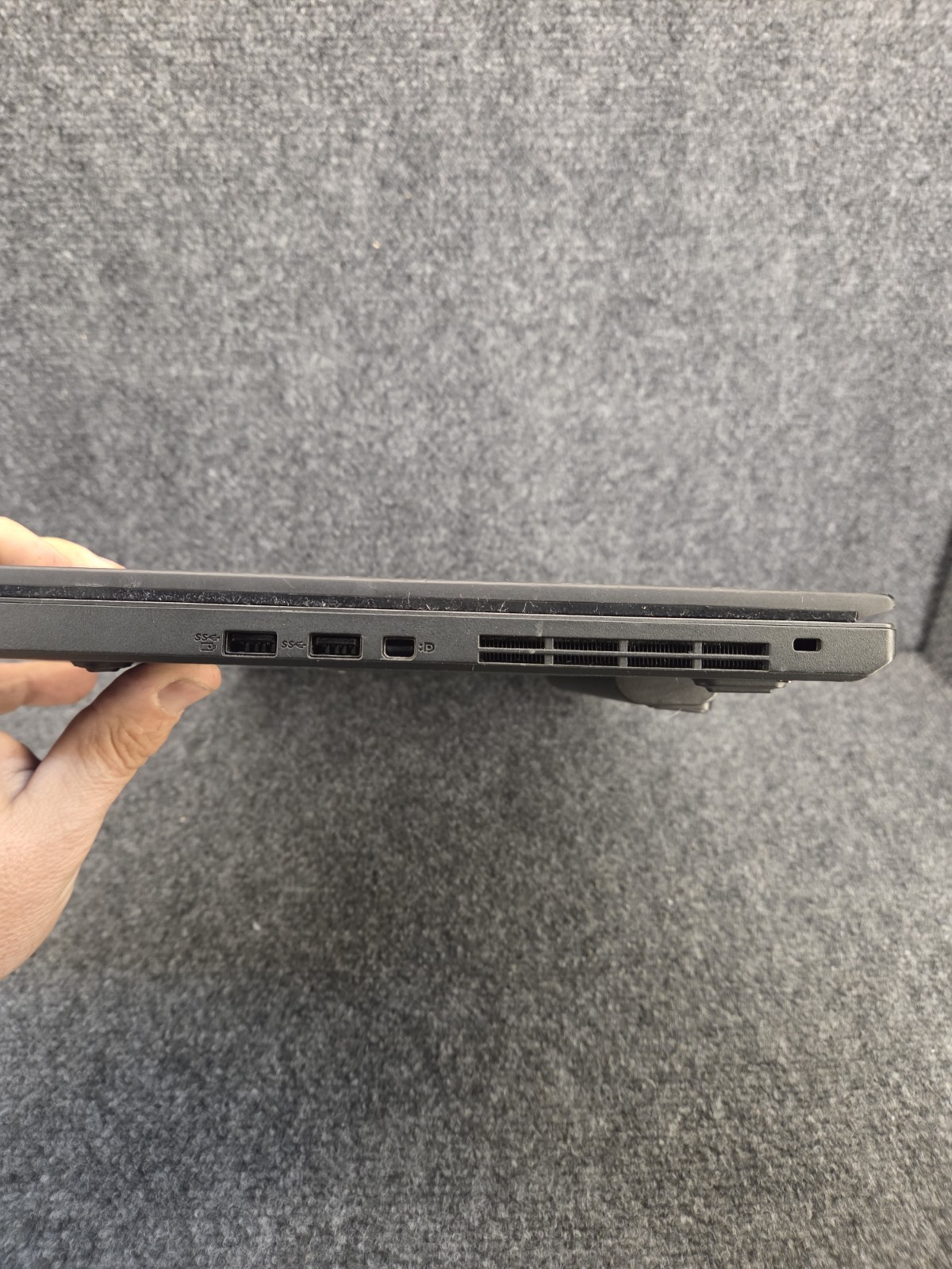 Lenovo ThinkPad T550 NO SSD/HD/RAM/PS FOR parts Or Repair Only