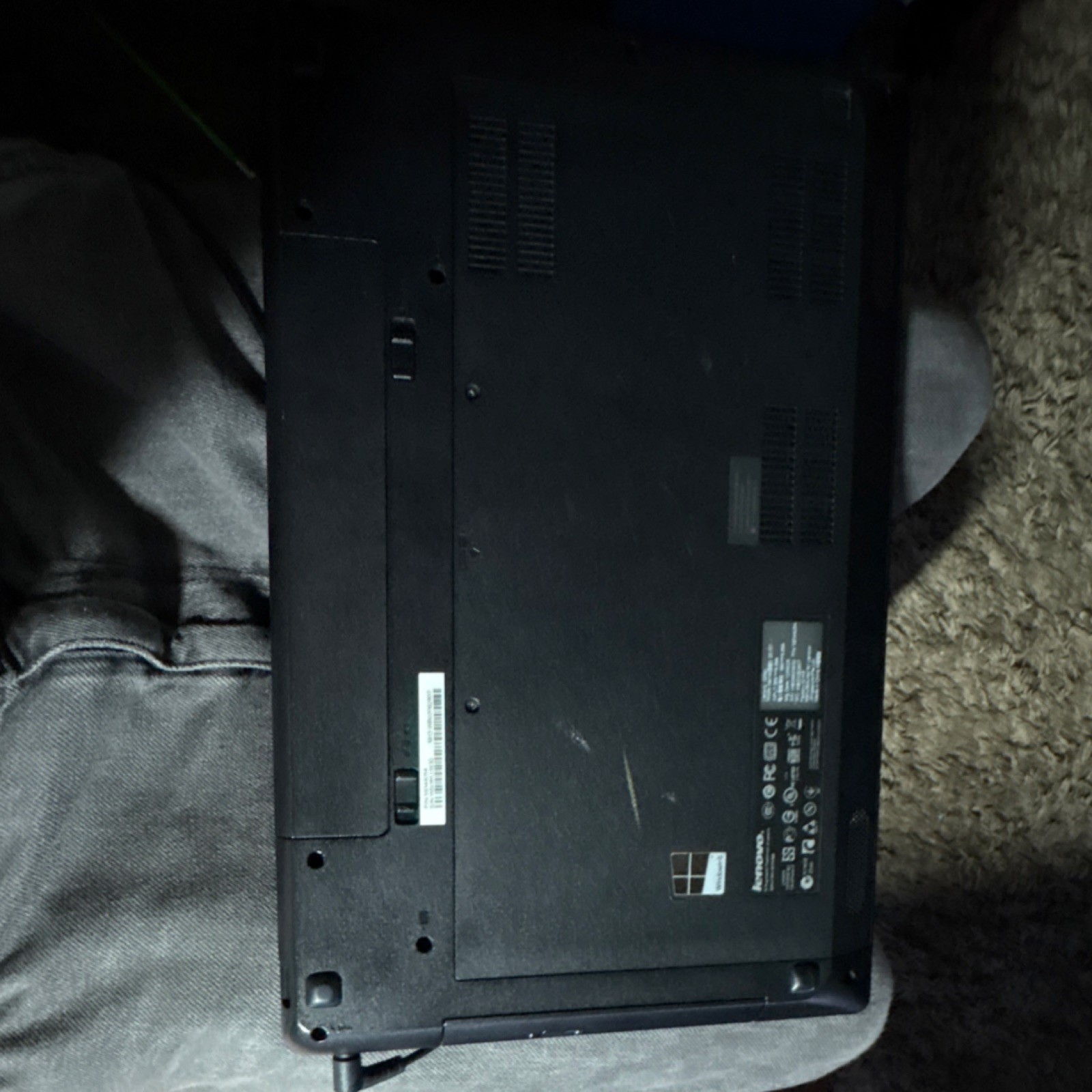 Lenovo G580 15.6″ Notebook Intel Core i3 2.40GHz 8GB RAM 500GB HDD Black Linux