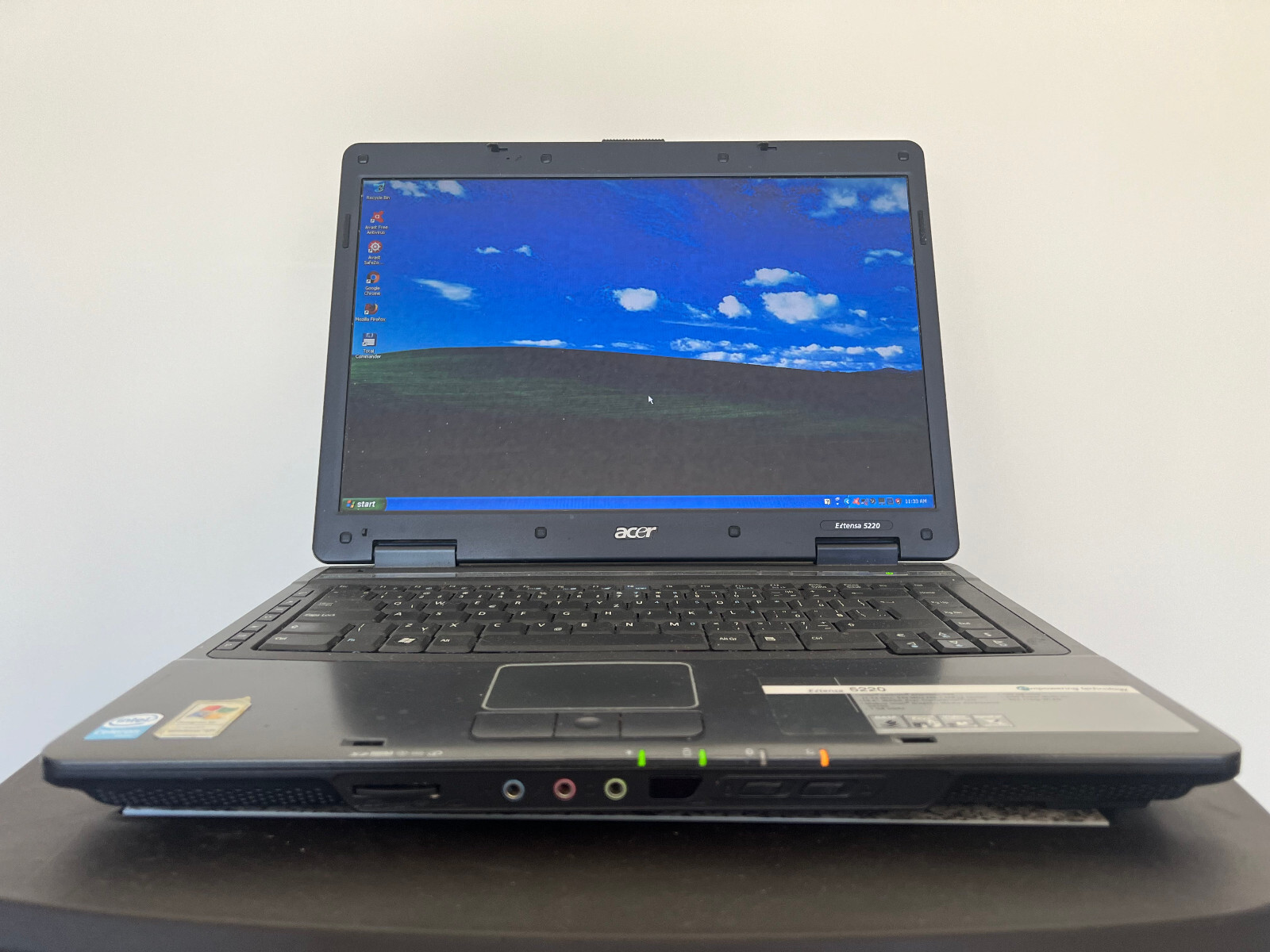 FAST Acer Win XP Laptop – Extensa 5220 15.4″ + 120GB HD + 2GB RAM–FULLY WORKING
