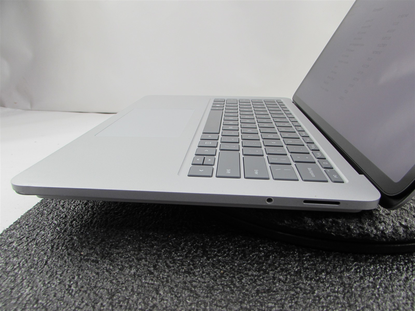 Microsoft Surface Laptop Studio 1964 i7-11370H 1TB SSD 32GB RTX A2000 *No A/C*