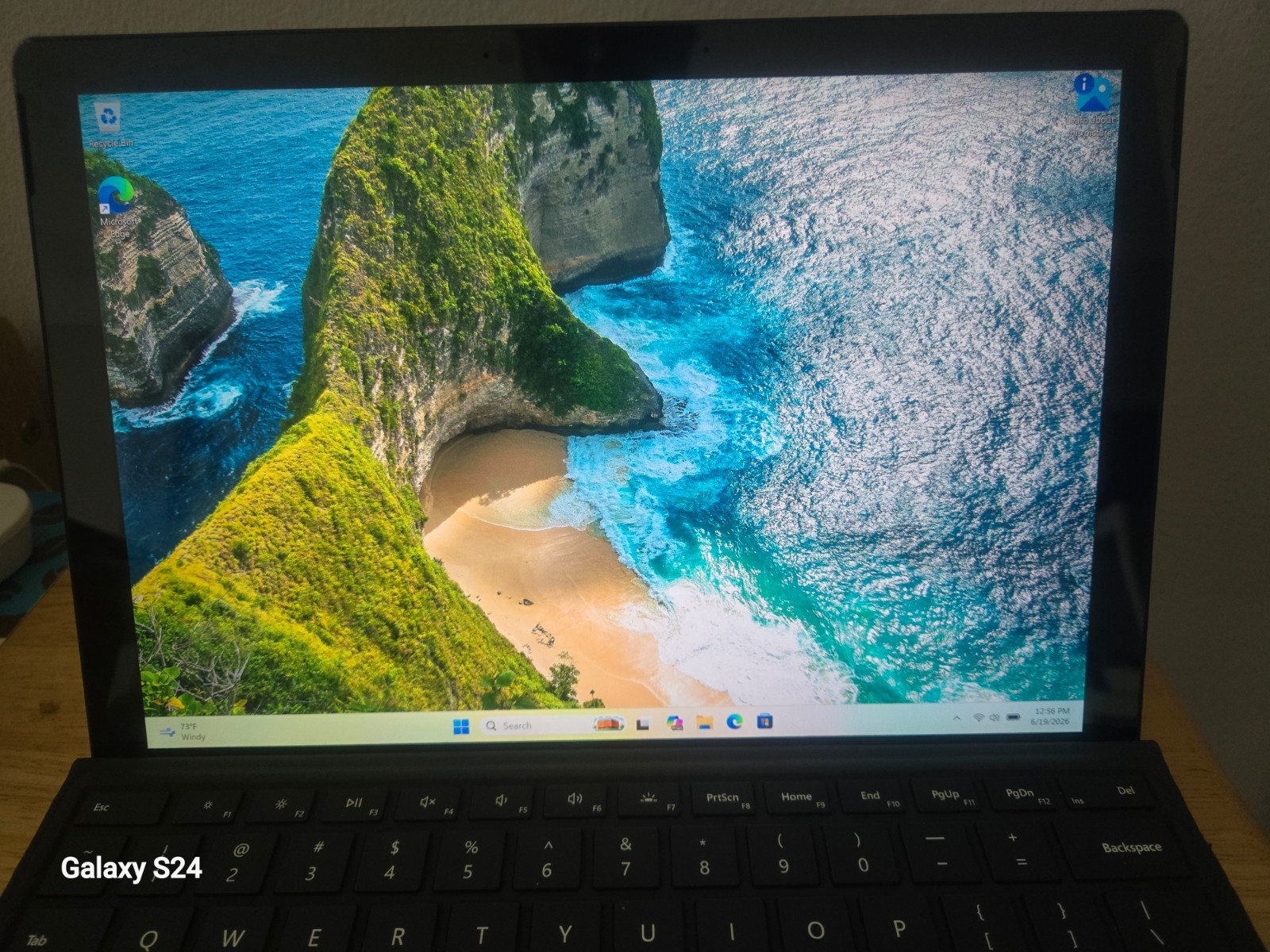 Microsoft Surface Pro 7 i7-10th Gen 16GB RAM KB & Pen