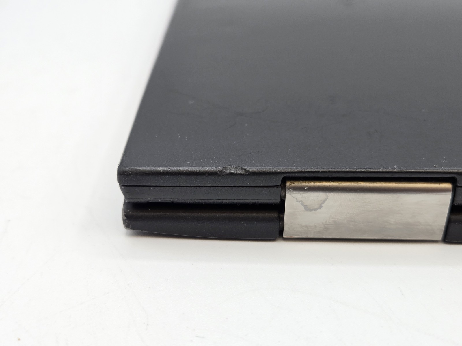 Lenovo ThinkPad X1 Carbon (Gen 4) 14″ FHD I7-6600U 256GB SSD 16GB W10P Webcam