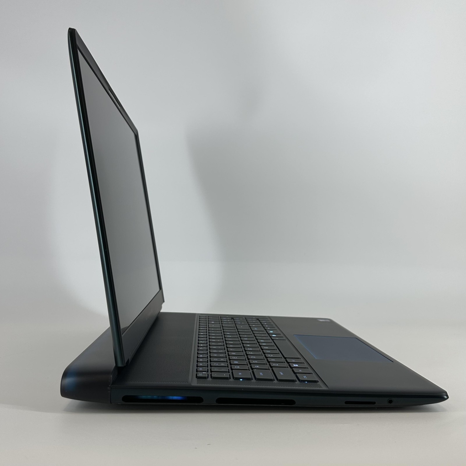 Dell Alienware 18 Area-51 144Hz QHD+ 2.7 GHz Ultra 9 275HX 32GB 2TB SSD RTX 5080