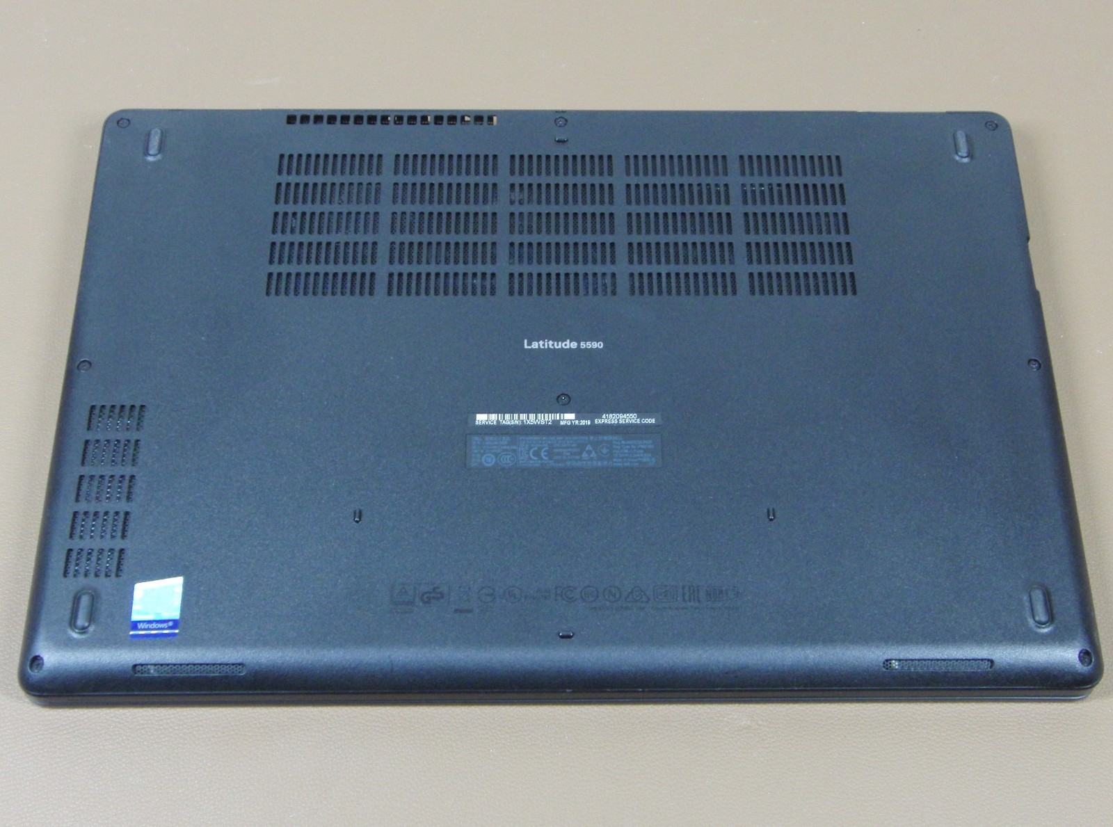 Dell Latitude 5590 15″ i5 8350u 1.7GHz 256GB M.2 SSD 16GB GeForce Webcam W11 Pro