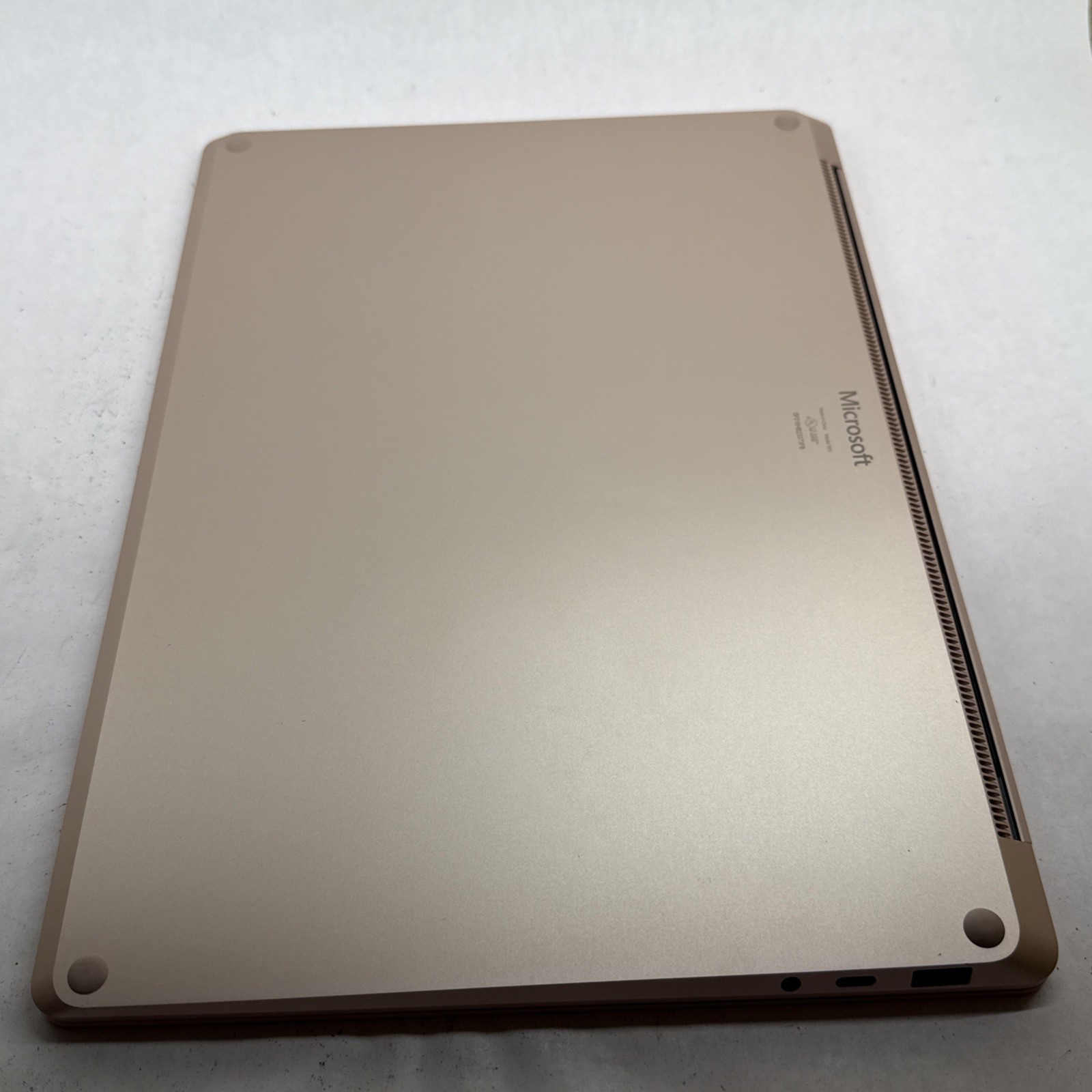 Microsoft Surface Laptop 5 13″ i5-1235U 8GB RAM 512GB SSD W11 Sandstone READ