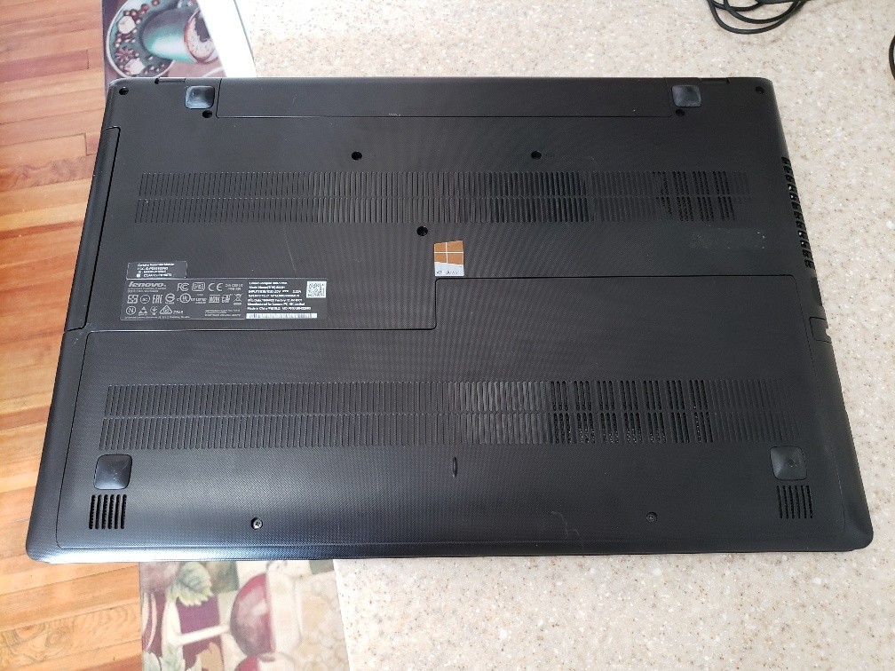 17.3″ LENOVO IDEAPAD 300-17ISK CORE i3-6100U 512GB SSD 8GB RAM WIN 11 LAPTOP
