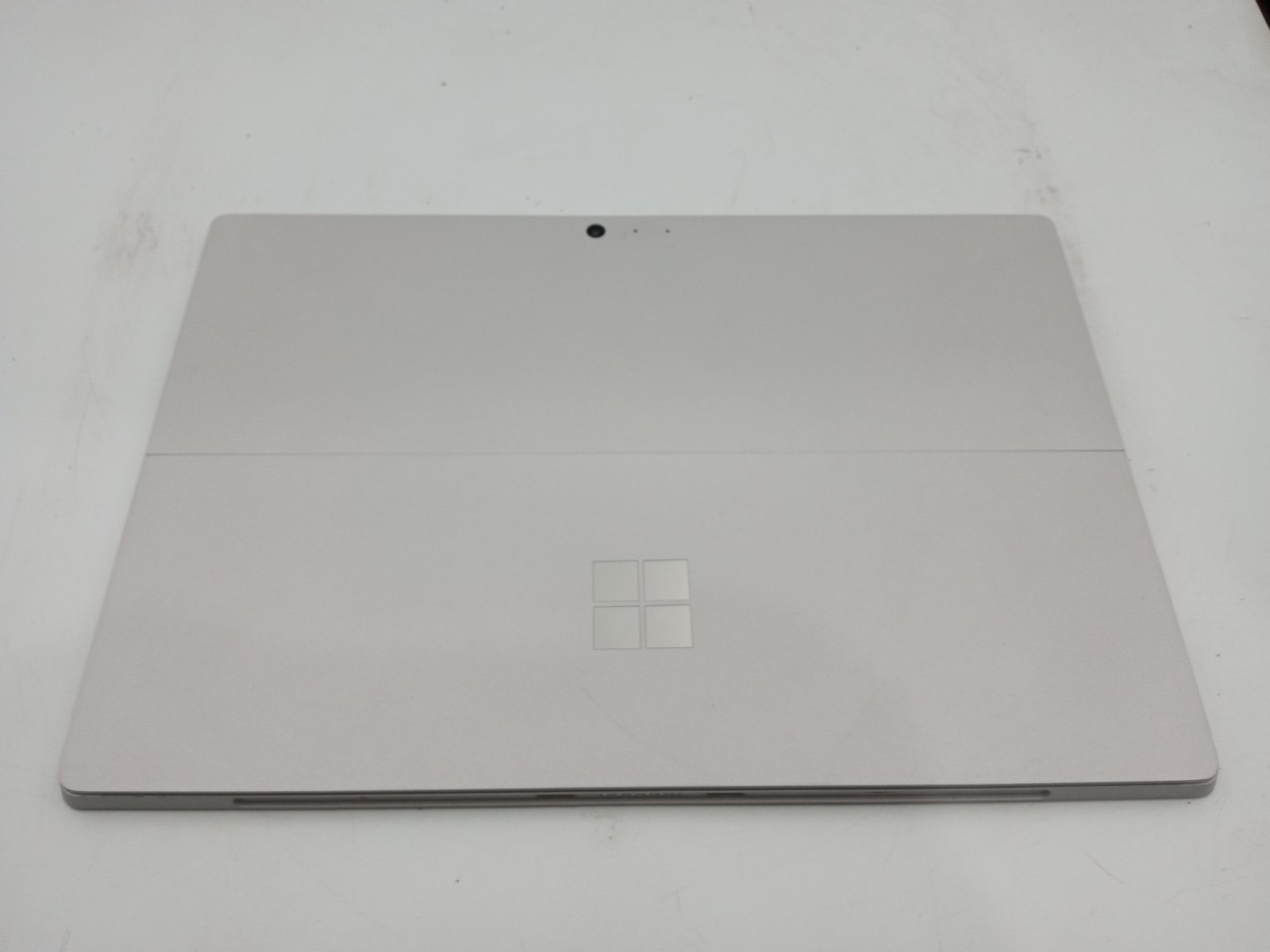 Microsoft Surface Pro 4 1724 12.3″ i7-6650U 16GB RAM 256GB SSD Windows 11 -RR