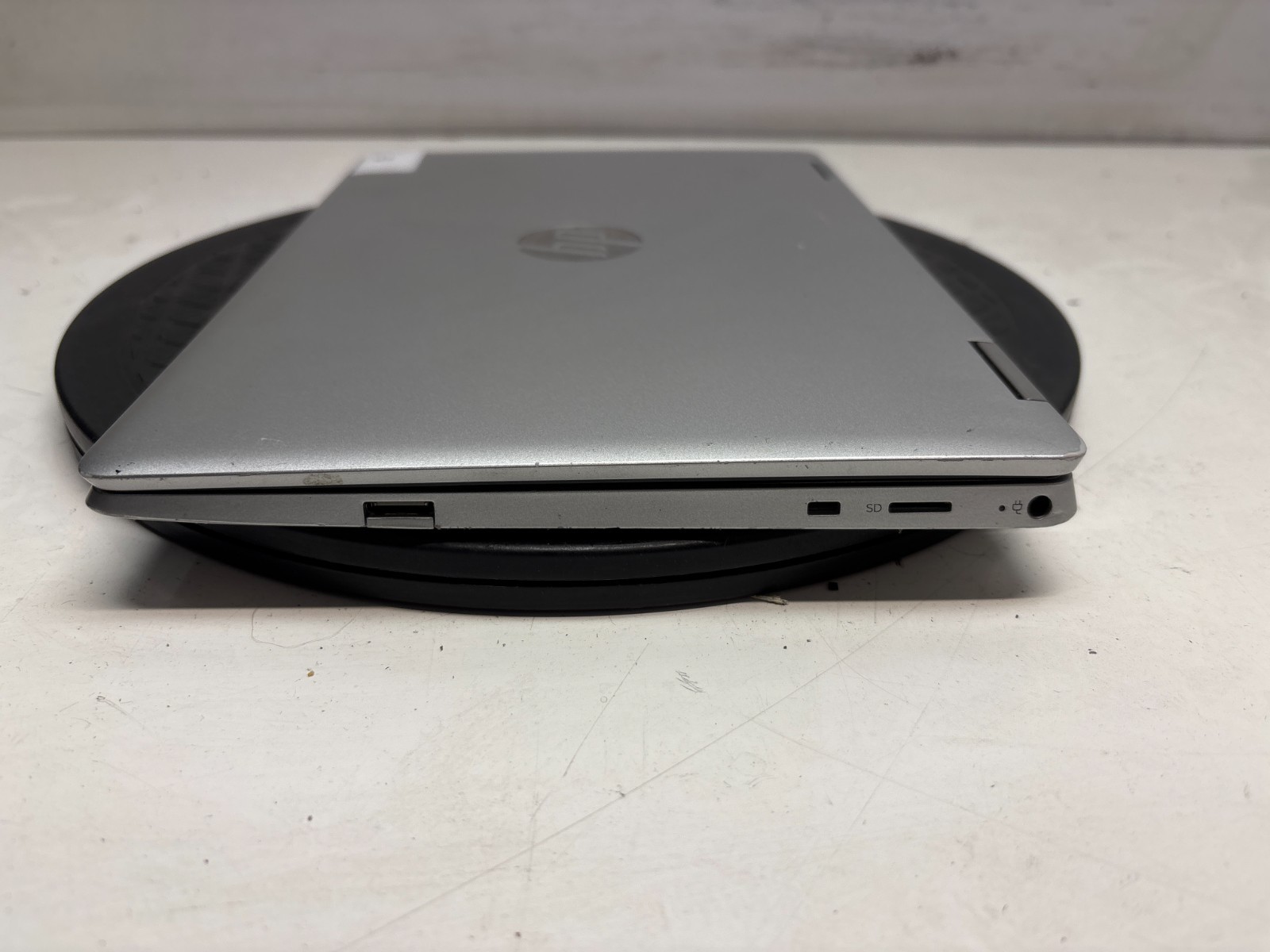 HP PAVILION 11M-AP0023DX Intel Pentium Sliver N5030 1.10Ghz 4GB 120GB HDD NO OS