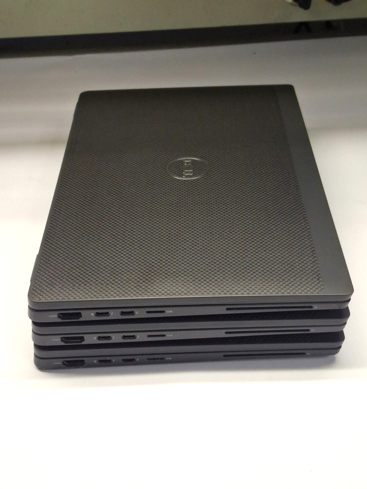 Lot of 3 Dell Latitude 7410 14″ FHD Touchscreen Intel Core i7-10610U 16GB No SSD