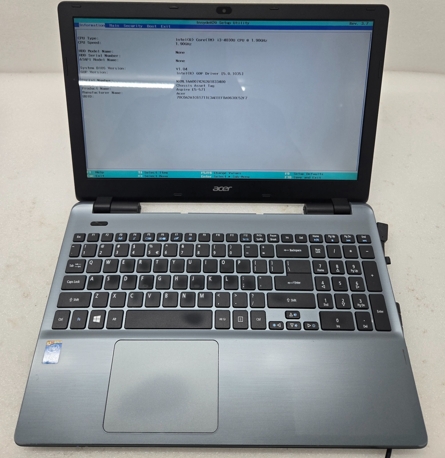 ACER ASPIRE E5-575-35LV Laptop INTEL i3-4030U 4GB RAM NO HD/OS (FL)