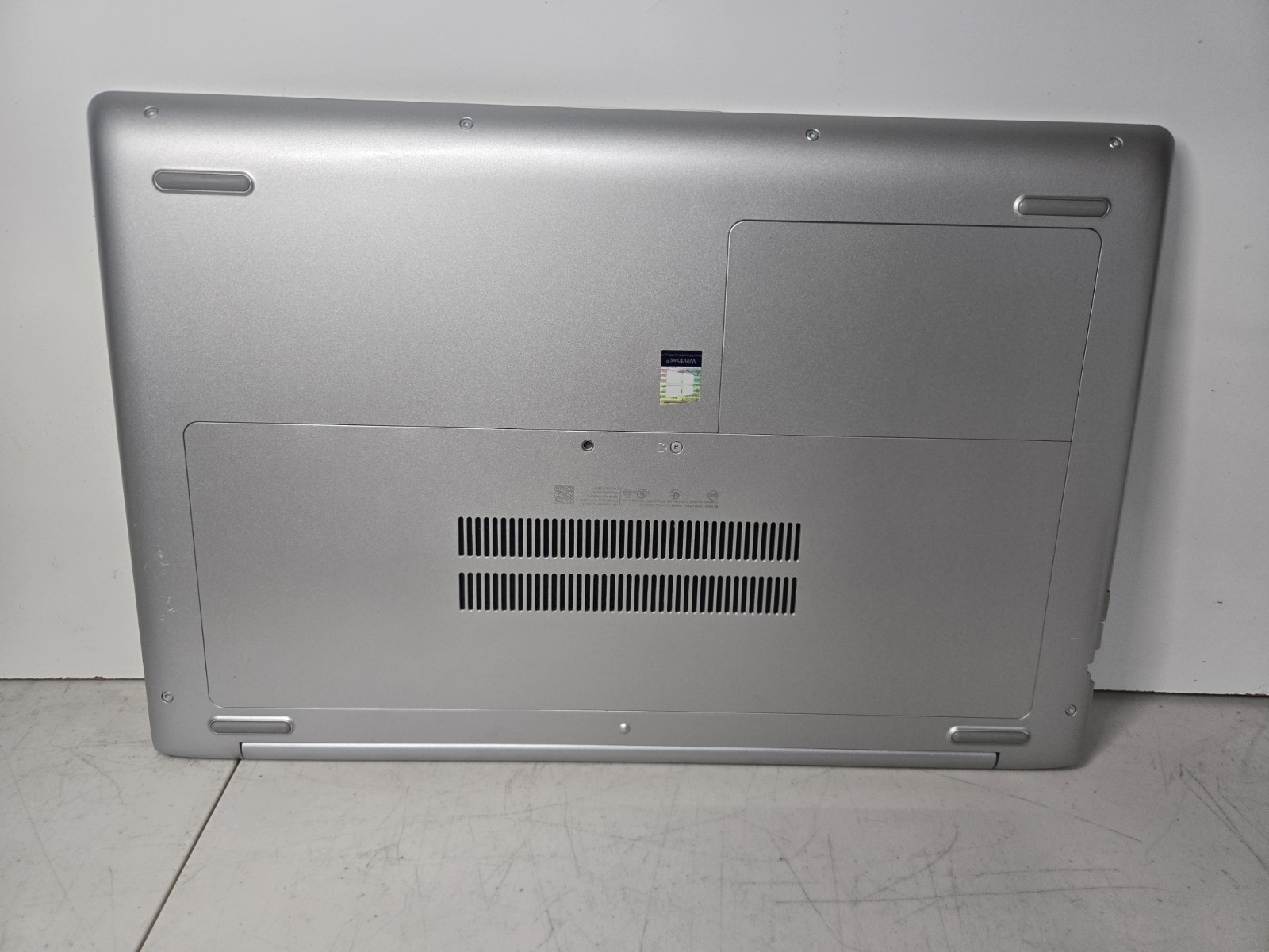 HP ProBook 470 G5 (Win11 / 17.3″ / Core i7-8550U / NVIDIA / 16GB / 256GB NVMe)