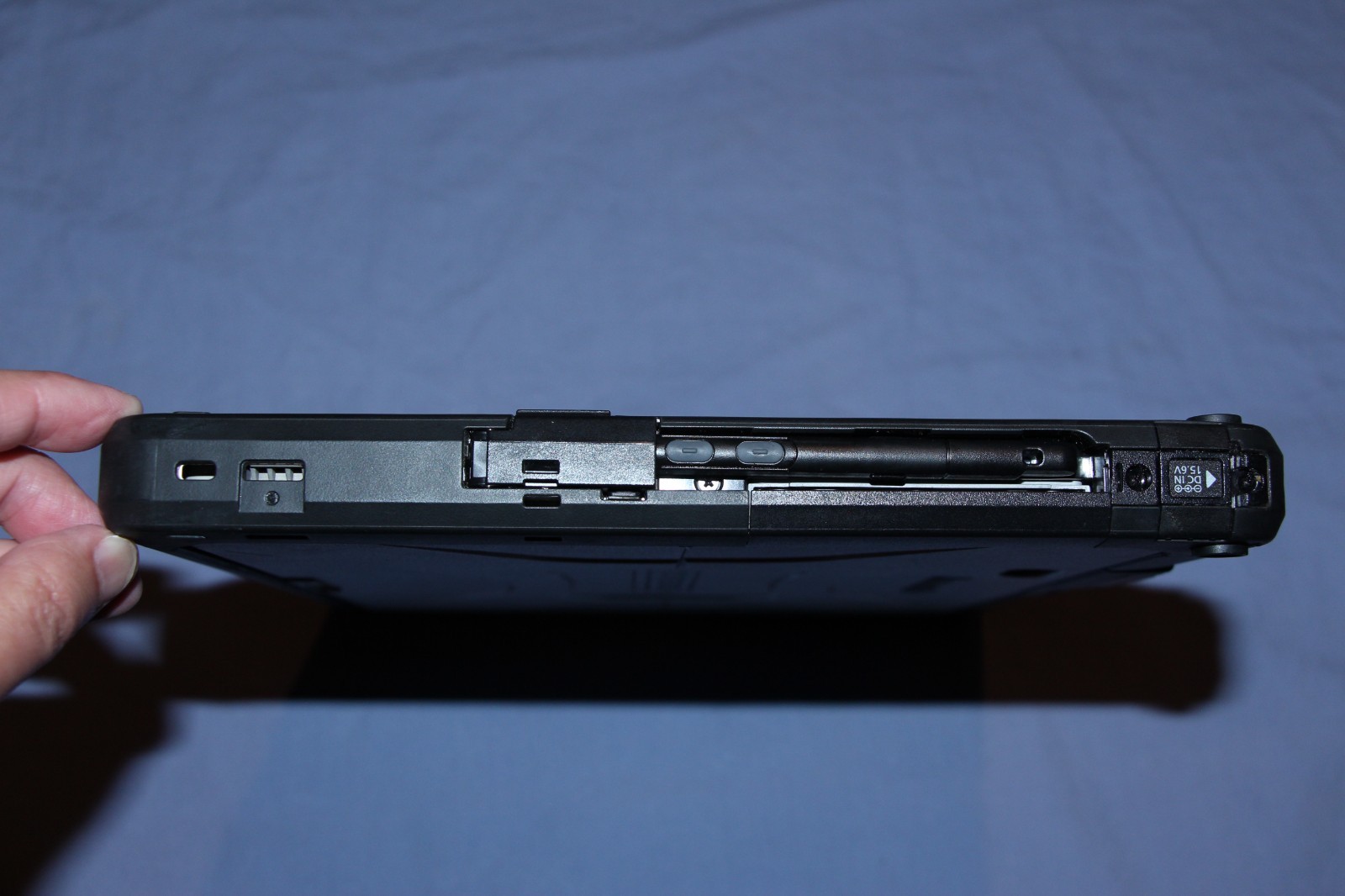 Panasonic Toughbook CF-33 MK2 i7-10810U 16GB/512GB/GPS/4G LTE/Serial/Keyboard