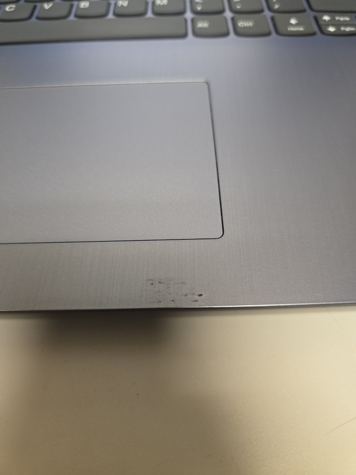 Lenovo IdeaPad 3 17ABA7 | Ryzen 5 5625U 16GB RAM 512GB NVMe SSD | FHD Touch ID
