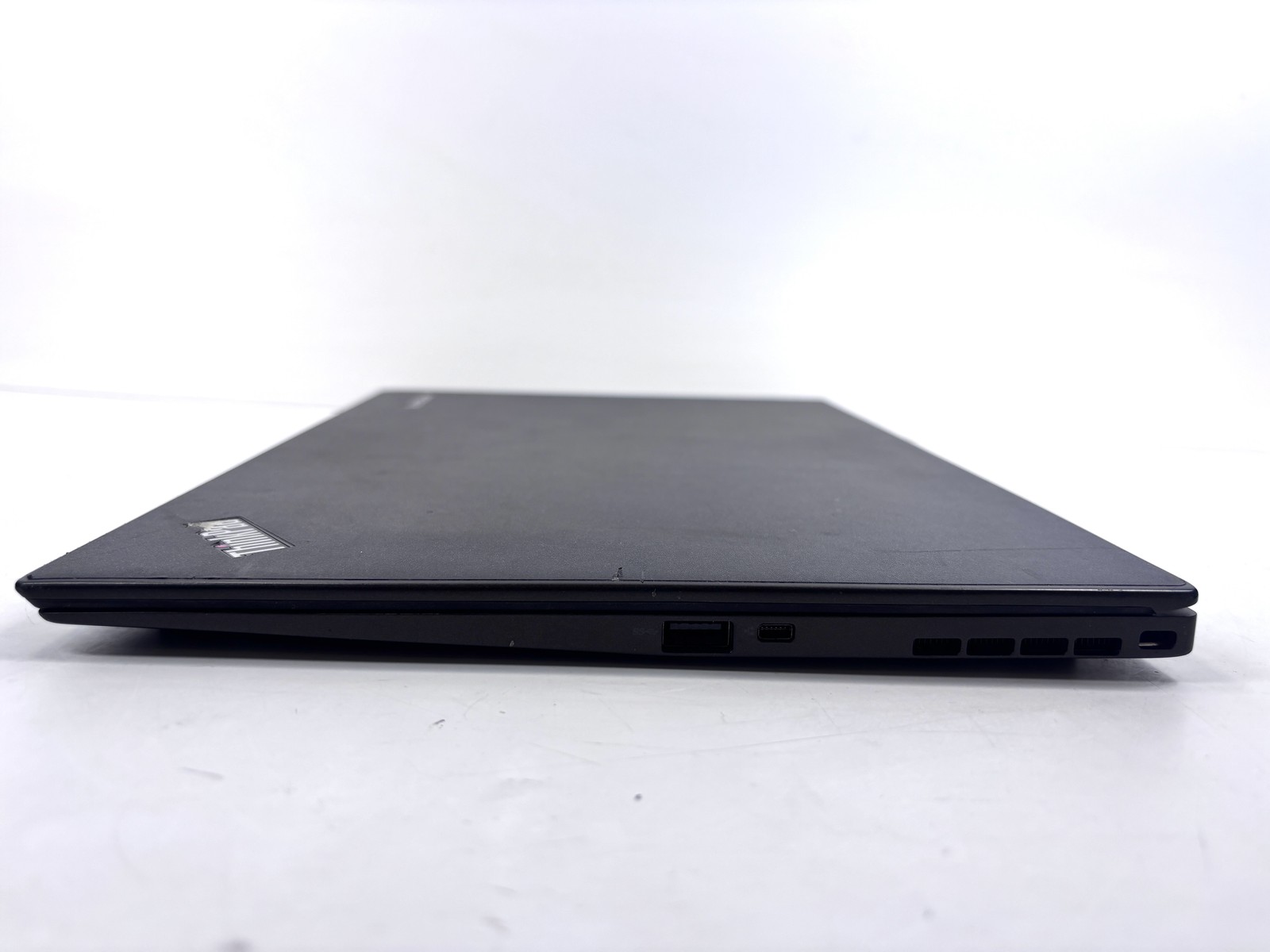 Lenovo ThinkPad X1 Carbon 2nd Gen – 14″ FHD, 1.9GHz i5, 8 RAM, No Storage