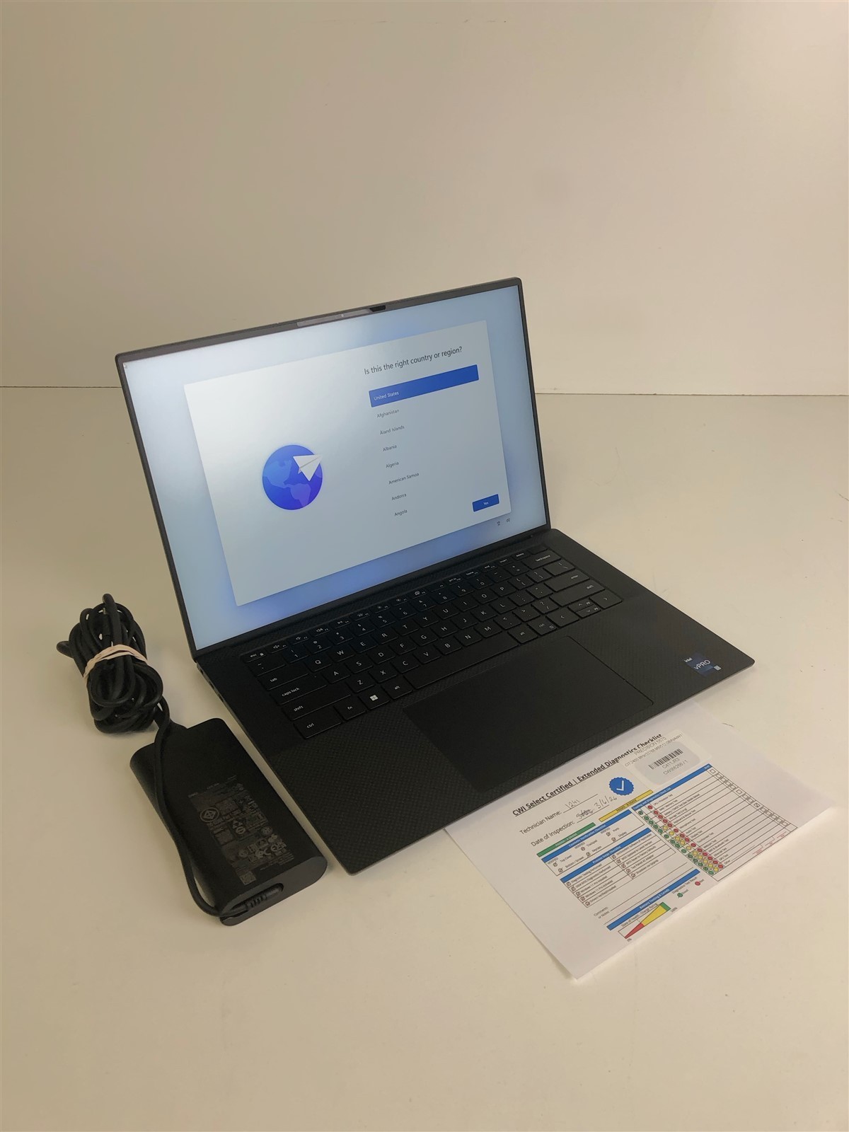 Dell Precision 5570: Core i7-12800H 2.4GHz – 32GB – 512GB – RTX A2000 (SELECT)
