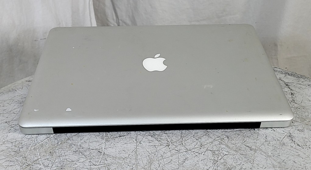 APPLE A1286 MacBook Pro 15″ (EARLY 2011) Core I7-2720QM 4GB 500GB SEE NOTES
