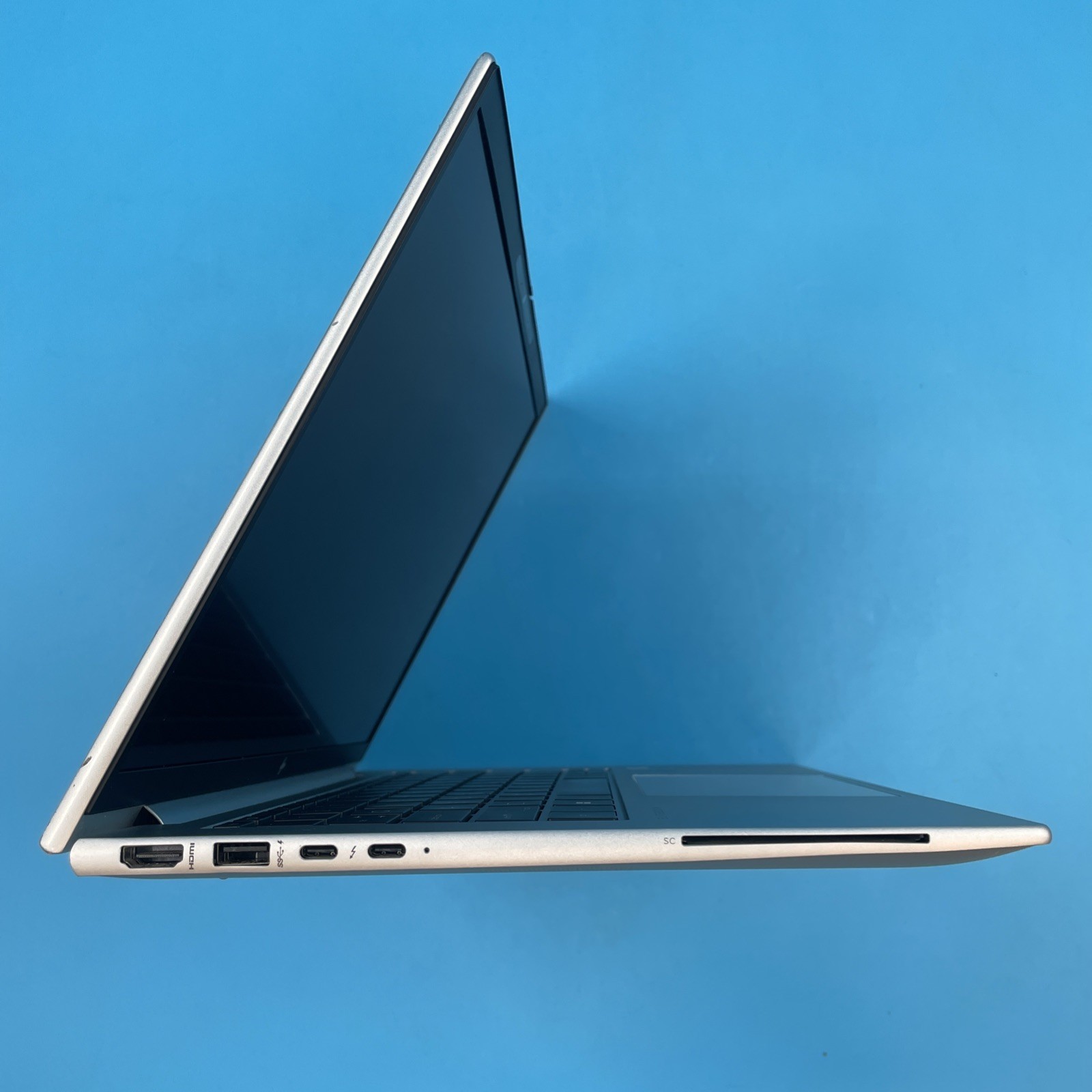 HP EliteBook 840 G10 | i5-1345U | 16GB RAM | 256GB SSD | WIN 11 PRO | 77% BATT