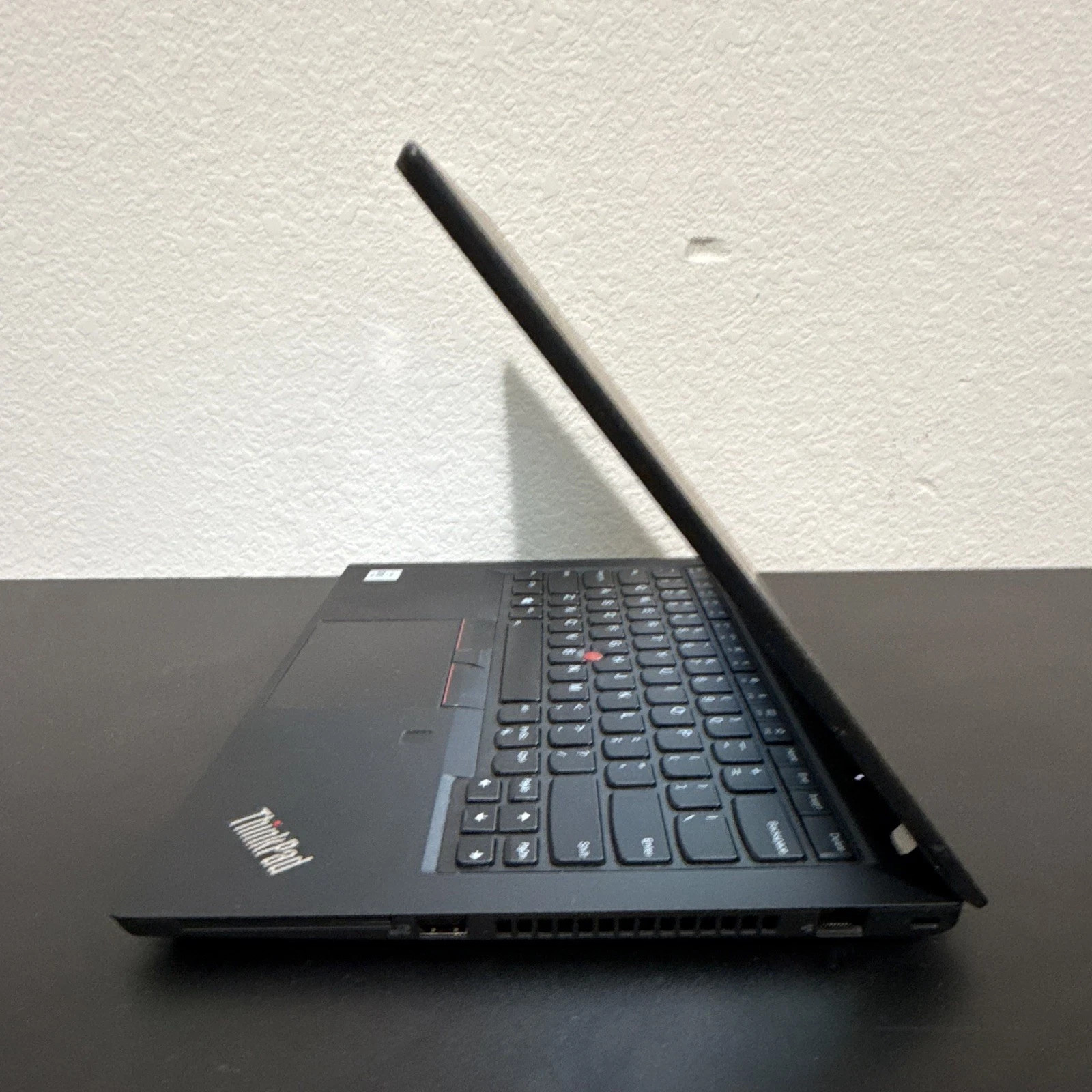 Lenovo ThinkPad T490 i7 10th Gen 32GB 512GB SSD 14in Touchscreen FHD Win11 Pro